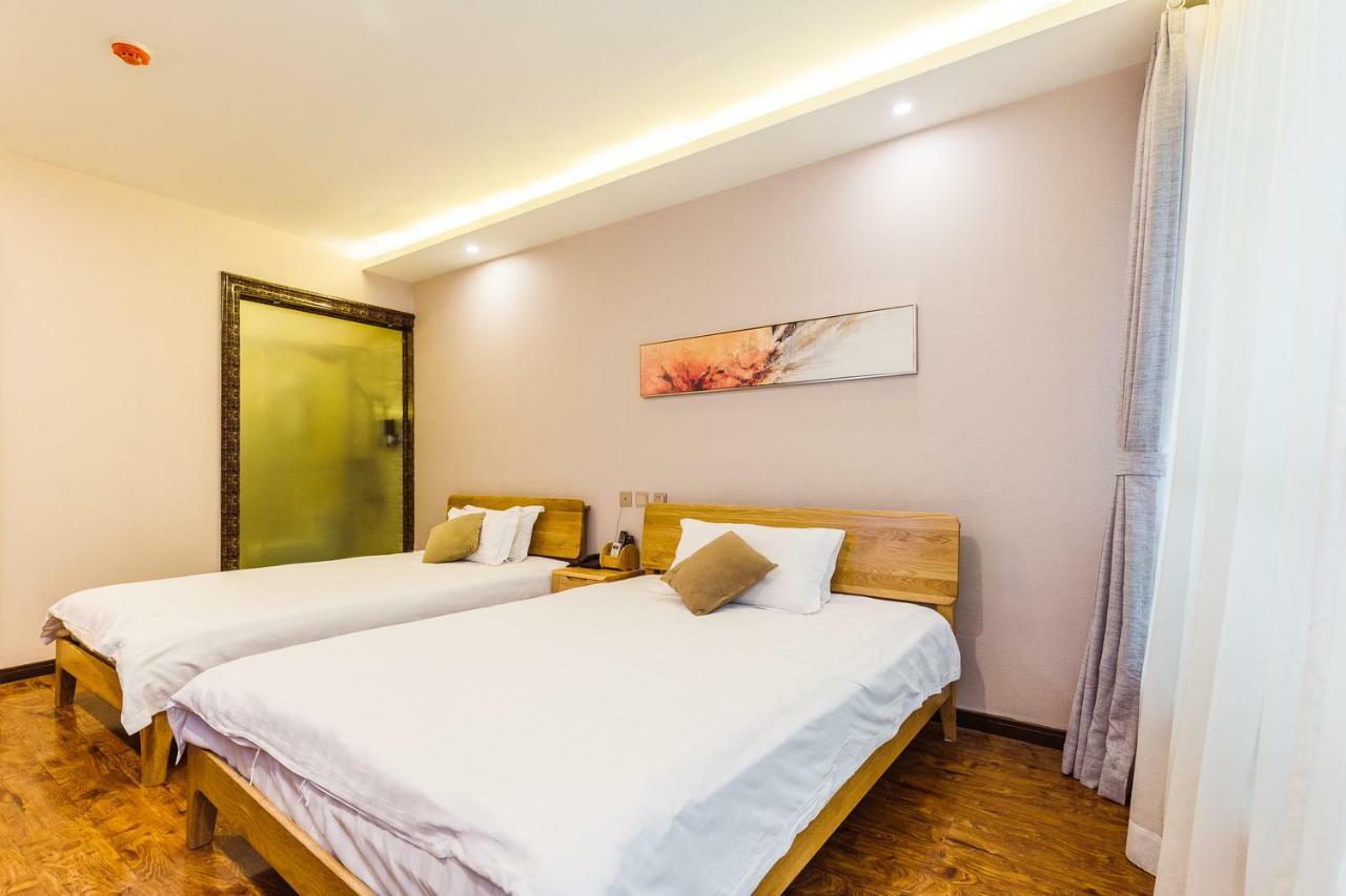J Hotel Shanghai Bagian luar foto