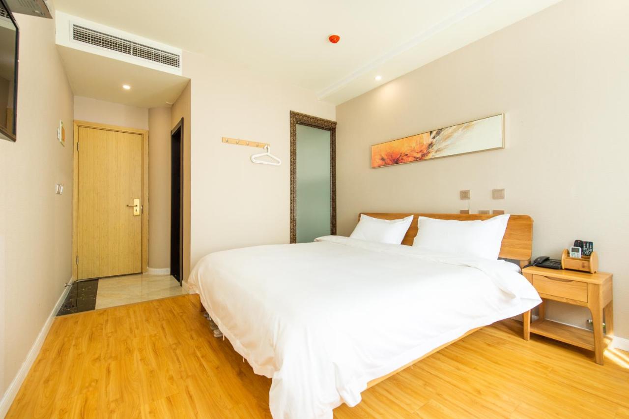 J Hotel Shanghai Bagian luar foto
