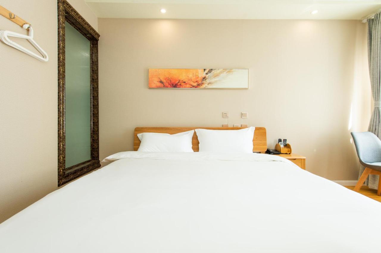 J Hotel Shanghai Bagian luar foto