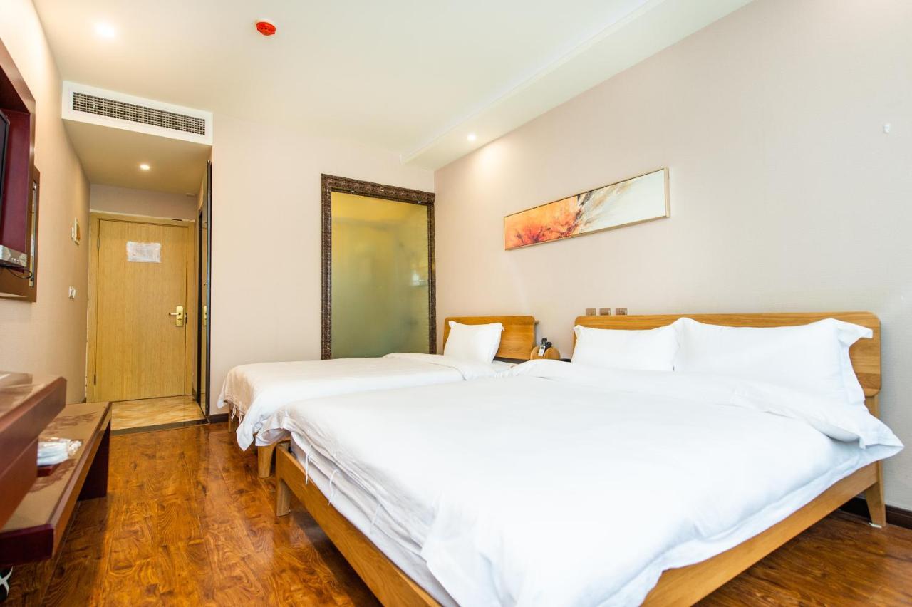 J Hotel Shanghai Bagian luar foto